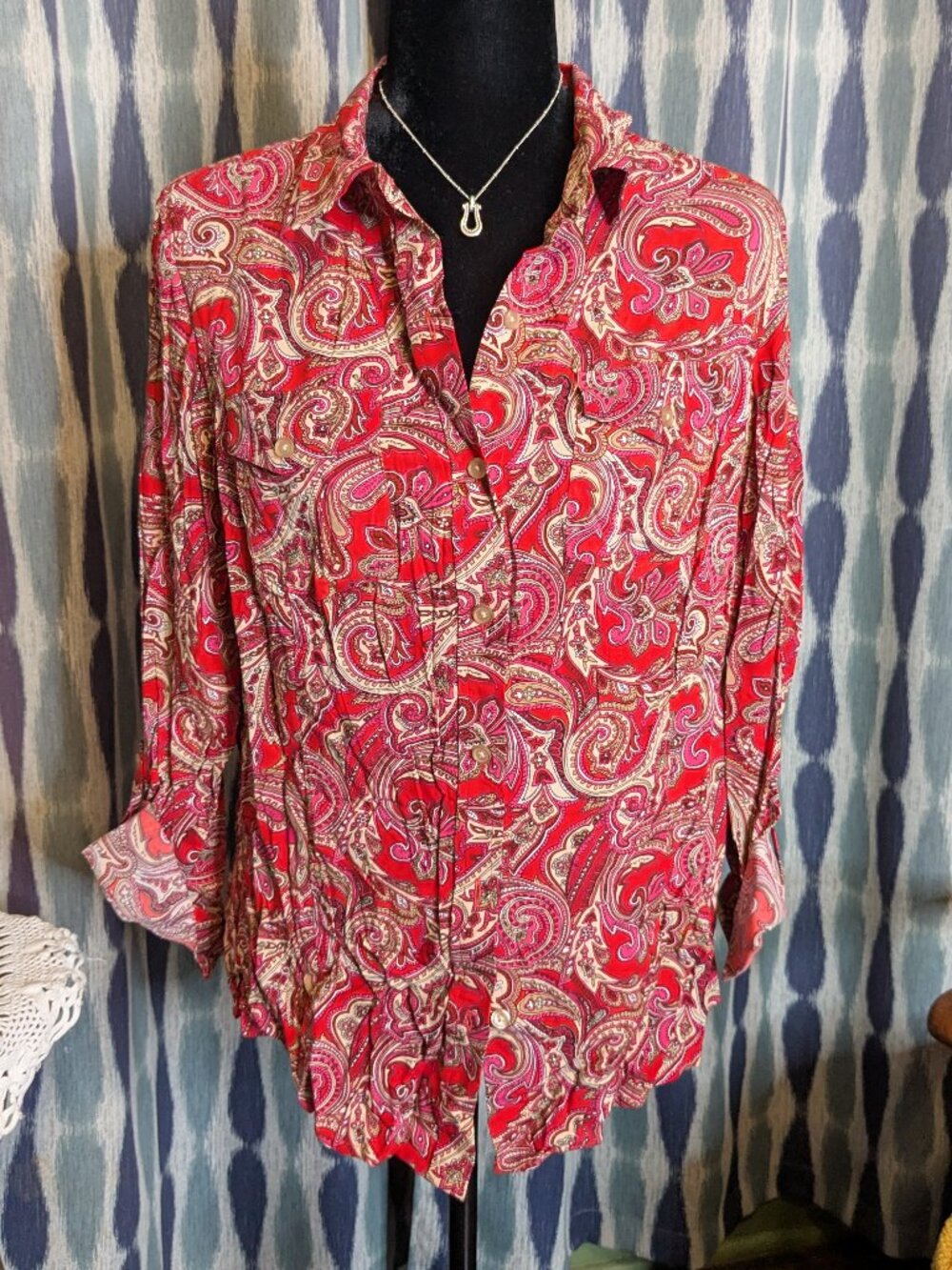 Jones New York Sport Red Pink Paisley Roll Tab Blouse M